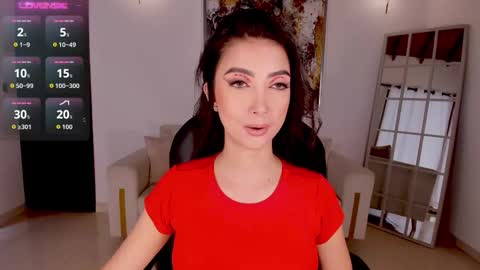 Snapshot of valeriavelvet chatting on 09.17.25 Vale online show from 09.17.25