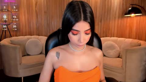 Snapshot of valeriavelvet chatting on 09.30.25 Vale online show from 09.30.25