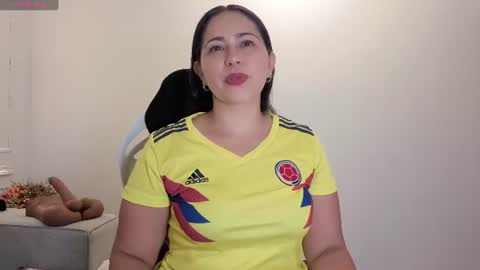 Snapshot of valeriavg_ chatting on 06.23.26 VALERIA online show from 06.23.26