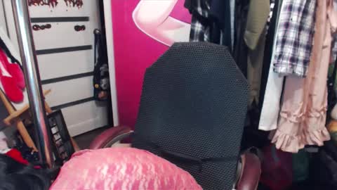 Snapshot of valeriaxkiss chatting on 01.10.25 ValeriaXKiss online show from 01.10.25