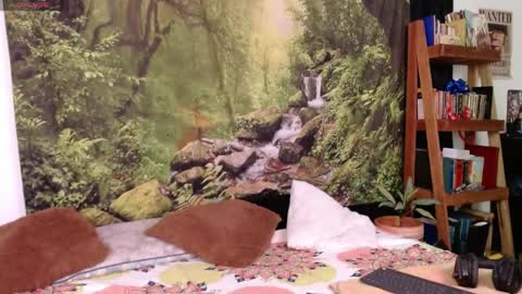 Valerie online show from 04.08.26