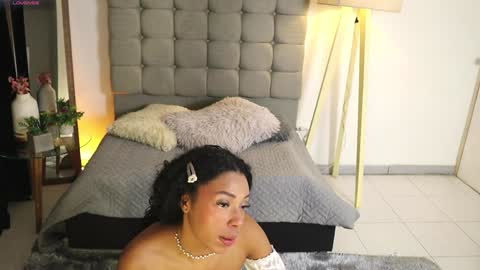 Snapshot of valeriebony chatting on 01.27.25 Valerie Style3 online show from 01.27.25