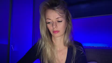 Valerie  online show from 02.12.26