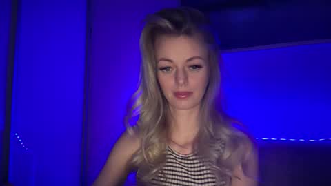 Valerie  online show from 02.25.26