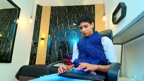 VALERIO  online show from 04.15.26