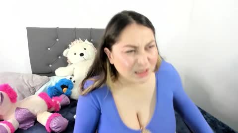 Snapshot of valeriia_vv chatting on 02.16.26 Luna online show from 02.16.26