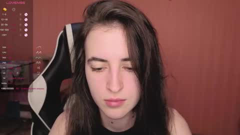 Snapshot of valeritiio chatting on 10.16.25 valeritiio online show from 10.16.25