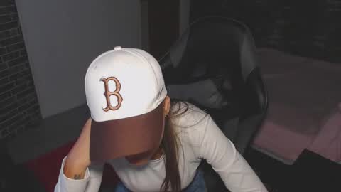 Valery Grey online show from 11.27.25