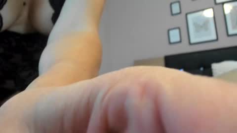 Snapshot of valeryablack chatting on 11.04.25 valeryablack online show from 11.04.25