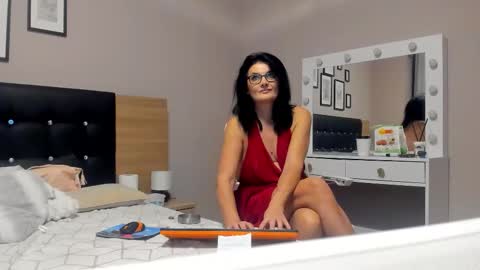 Snapshot of valeryablack chatting on 11.26.25 valeryablack online show from 11.26.25