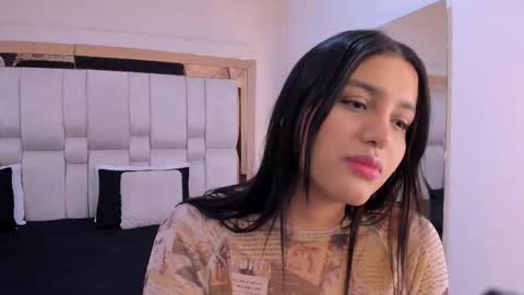 Snapshot of valerycooper23 chatting on 12.16.25 valerycooper23 online show from 12.16.25