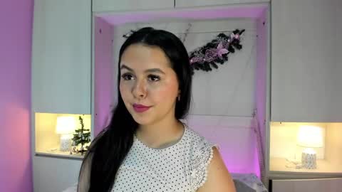 Snapshot of valerymeyerr chatting on 12.27.24 valerymeyerr online show from 12.27.24