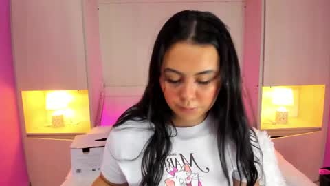 Snapshot of valerymeyerr chatting on 01.05.25 valerymeyerr online show from 01.05.25