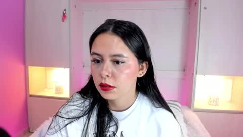 Snapshot of valerymeyerr chatting on 03.05.25 valerymeyerr online show from 03.05.25