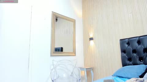 Snapshot of valerynbrown chatting on 04.25.26 valery online show from 04.25.26