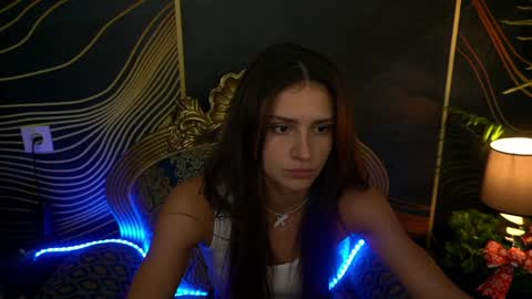 Snapshot of valeryroyale chatting on 12.12.24 Valery online show from 12.12.24