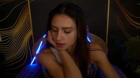 Snapshot of valeryroyale chatting on 02.01.25 Valery online show from 02.01.25