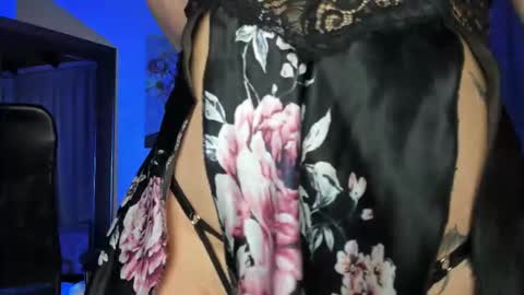 valey_x online show from 11.05.25