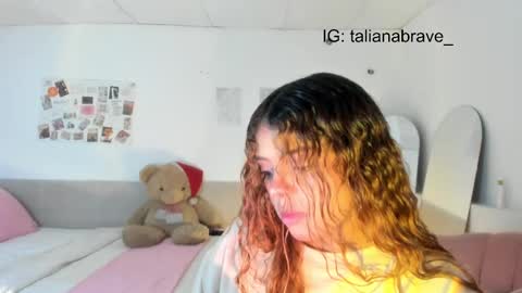 VALIENTE  online show from 09.30.25