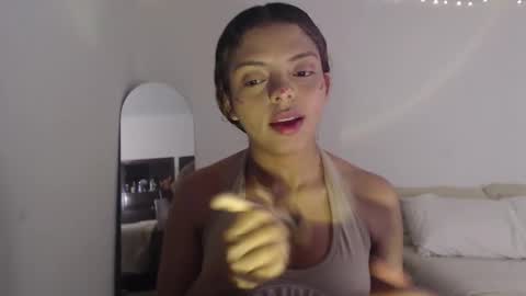 Snapshot of valientegirl_ chatting on 02.23.26 VALIENTE online show from 02.23.26