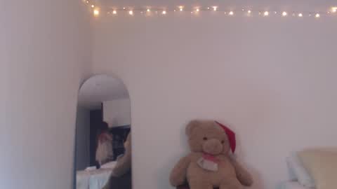 VALIENTE  online show from 03.03.26