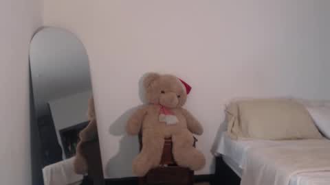 VALIENTE  online show from 03.08.26