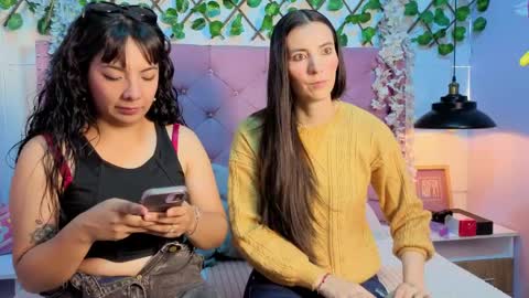 Valkiria and Dione online show from 04.21.26