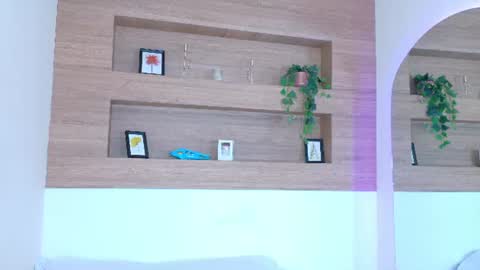 Snapshot of valkiriascarlett chatting on 06.19.26 valkiriascarlett online show from 06.19.26