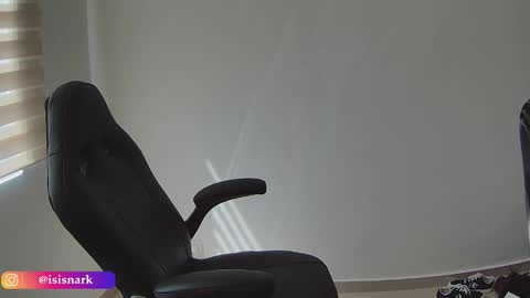 Snapshot of valkyriarose chatting on 02.17.26 Isis online show from 02.17.26