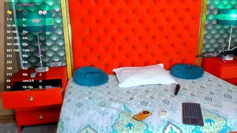 Valerie Val V online show from 04.03.26