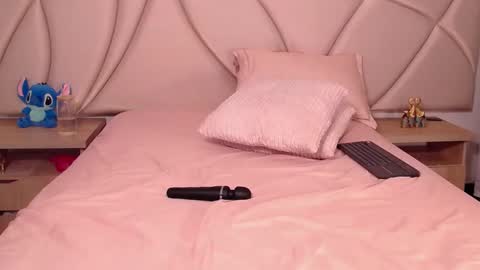 Vallery online show from 09.30.25