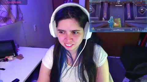 Im Violet online show from 01.20.25