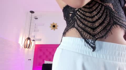 Vallolet Peach  online show from 02.28.25