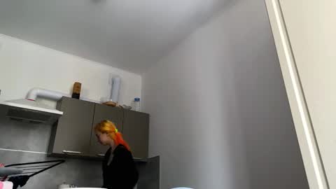 Snapshot of valtopi chatting on 02.16.26 Emily online show from 02.16.26