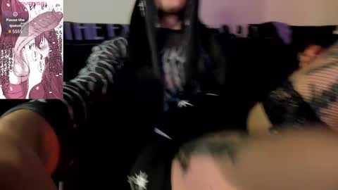 david guzman i model independenthelp me with a thumbs up online show from 03.20.26