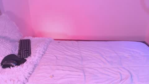 Cinnamon  online show from 01.08.25