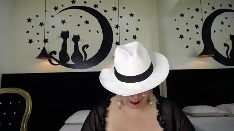 Snapshot of vampy_bael chatting on 11.01.25 Vampy Bael online show from 11.01.25