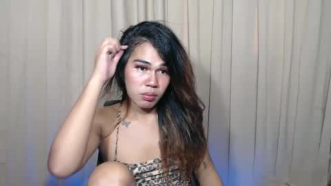 Snapshot of vampy_ebony_laxine chatting on 11.12.25 vampy_ebony_laxine online show from 11.12.25