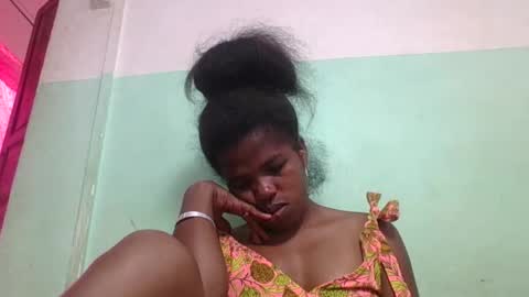 Snapshot of vanafiry chatting on 01.19.25 vanafiry online show from 01.19.25