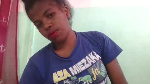 Snapshot of vanafiry chatting on 01.25.25 vanafiry online show from 01.25.25