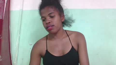 Snapshot of vanafiry chatting on 01.25.25 vanafiry online show from 01.25.25