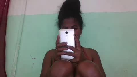 Snapshot of vanafiry chatting on 01.26.25 vanafiry online show from 01.26.25