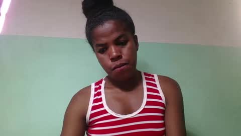 Snapshot of vanafiry chatting on 01.28.25 vanafiry online show from 01.28.25