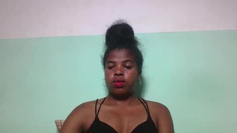 Snapshot of vanafiry chatting on 02.04.25 vanafiry online show from 02.04.25