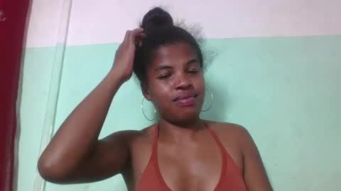 Snapshot of vanafiry chatting on 02.13.25 vanafiry online show from 02.13.25