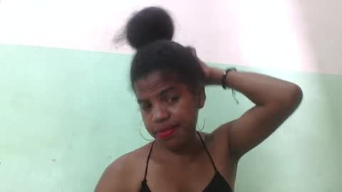 Snapshot of vanafiry chatting on 02.15.25 vanafiry online show from 02.15.25