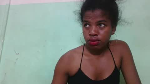 Snapshot of vanafiry chatting on 02.15.25 vanafiry online show from 02.15.25