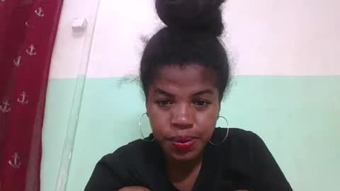 Snapshot of vanafiry chatting on 02.16.25 vanafiry online show from 02.16.25