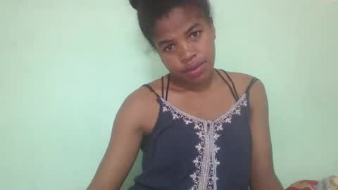 Snapshot of vanafiry chatting on 02.20.25 vanafiry online show from 02.20.25