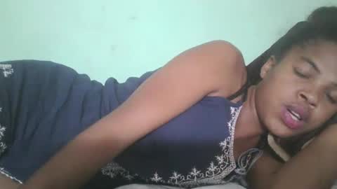 Snapshot of vanafiry chatting on 02.20.25 vanafiry online show from 02.20.25